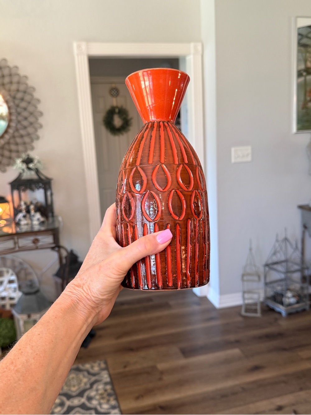 Mid‑Century Modern Italian Textured Ceramic Vase – Deep Orange & Black Glaze - Picture 9 of 17